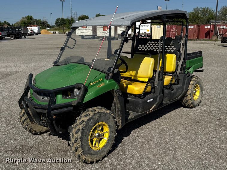 image for item OE9587 John Deere XUV550 S4 utility vehicle