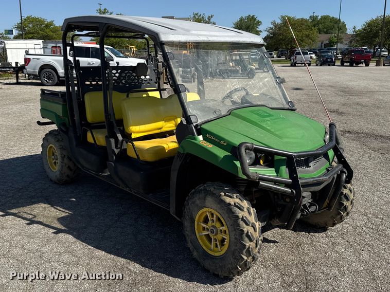 image for item OE9587 John Deere XUV550 S4 utility vehicle