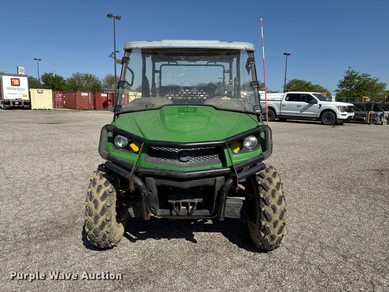 image for item OE9587 John Deere XUV550 S4 utility vehicle