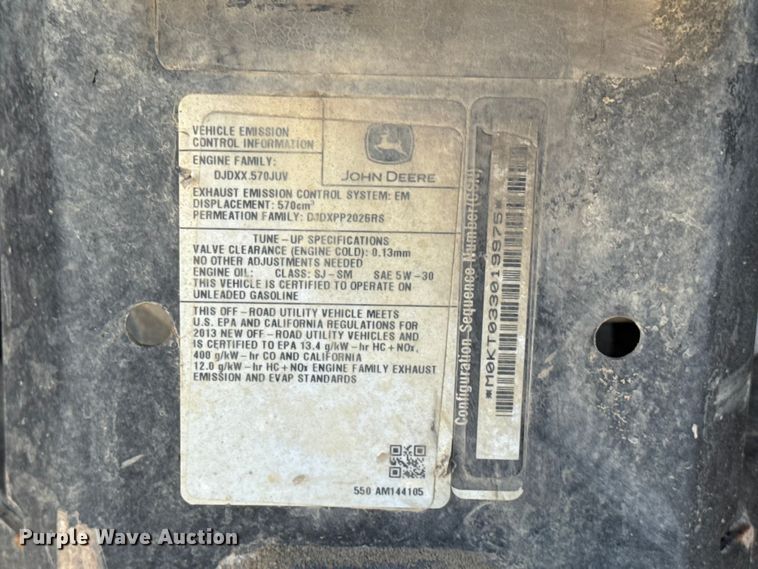 image for item OE9587 John Deere XUV550 S4 utility vehicle