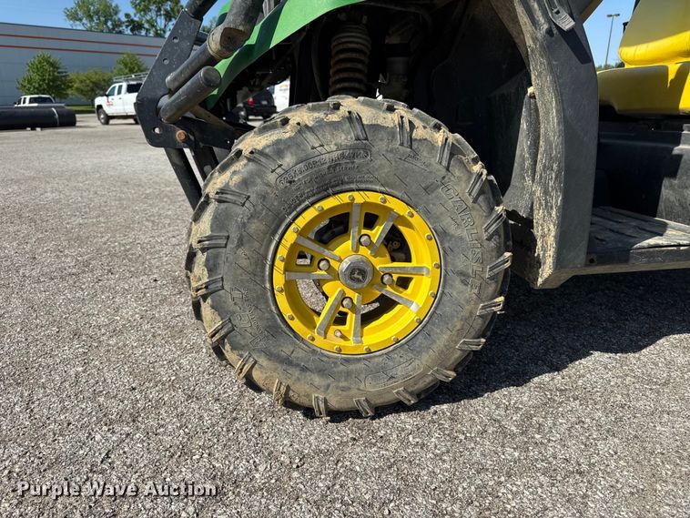 image for item OE9587 John Deere XUV550 S4 utility vehicle