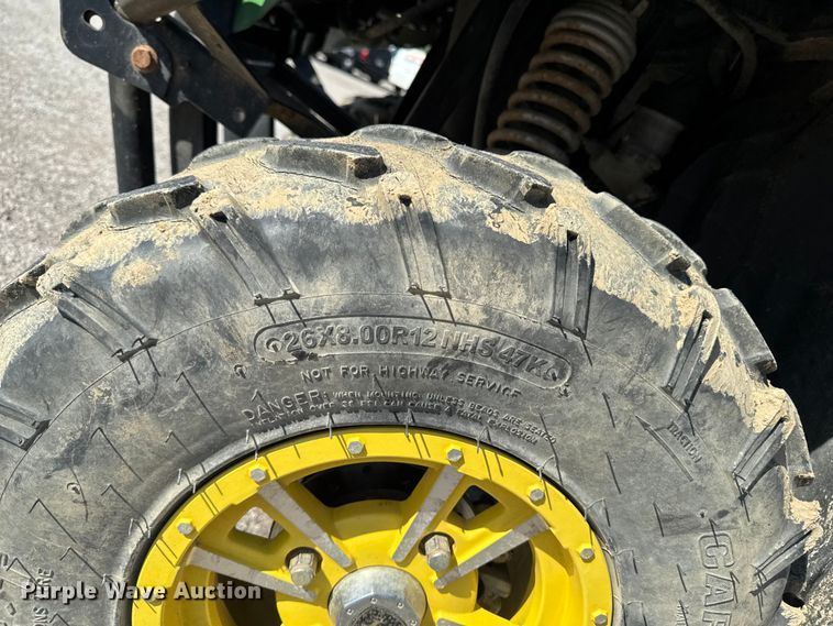 image for item OE9587 John Deere XUV550 S4 utility vehicle