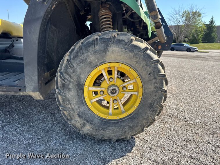 image for item OE9587 John Deere XUV550 S4 utility vehicle