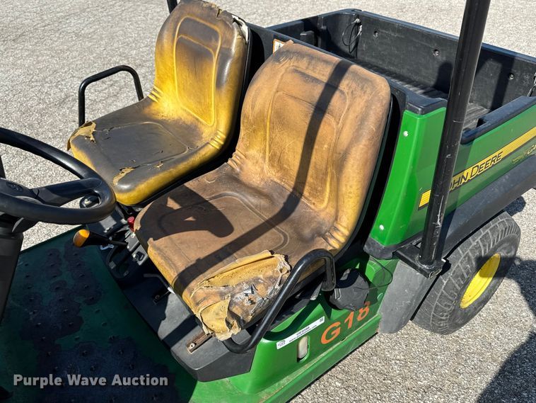 image for item OE9588 2014 John Deere Gator CX utility vehicle