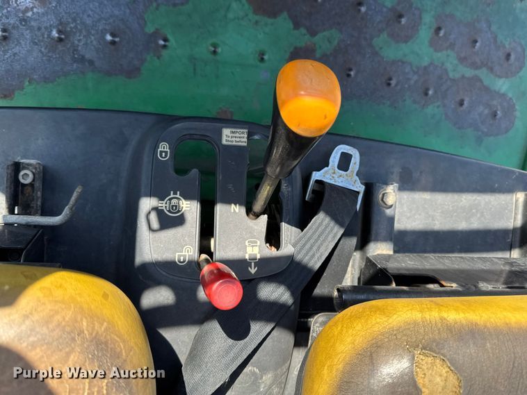image for item OE9588 2014 John Deere Gator CX utility vehicle