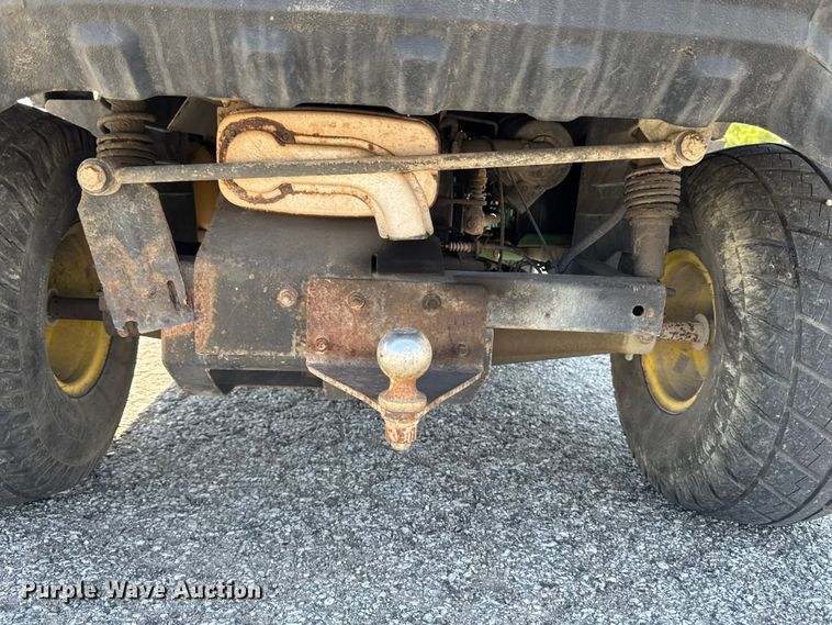 image for item OE9588 2014 John Deere Gator CX utility vehicle