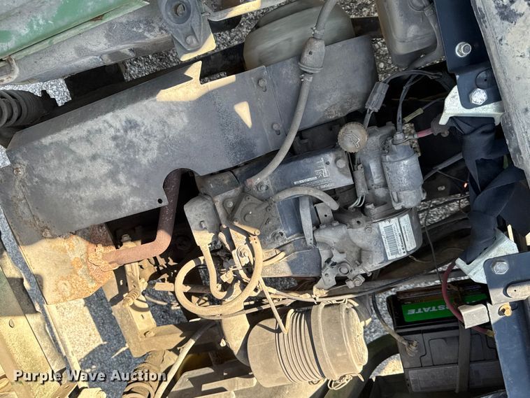 image for item OE9588 2014 John Deere Gator CX utility vehicle