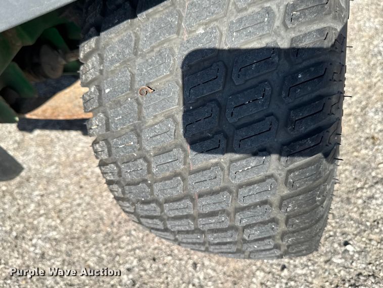 image for item OE9588 2014 John Deere Gator CX utility vehicle