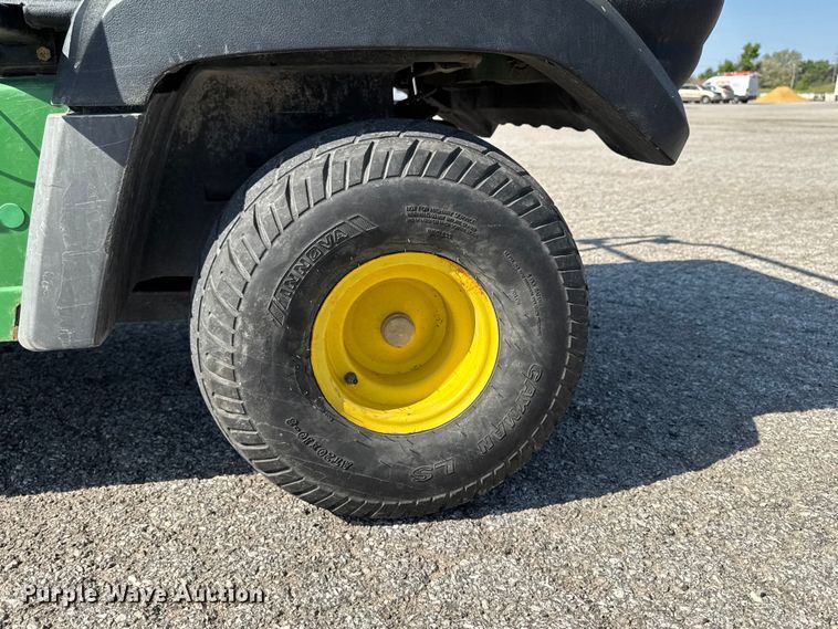 image for item OE9588 2014 John Deere Gator CX utility vehicle