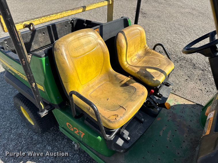 image for item OE9589 2014 John Deere Gator CX utility vehicle
