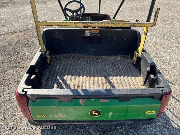 image for item OE9589 2014 John Deere Gator CX utility vehicle