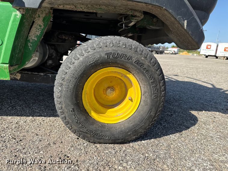 image for item OE9589 2014 John Deere Gator CX utility vehicle