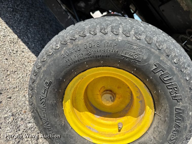 image for item OE9589 2014 John Deere Gator CX utility vehicle