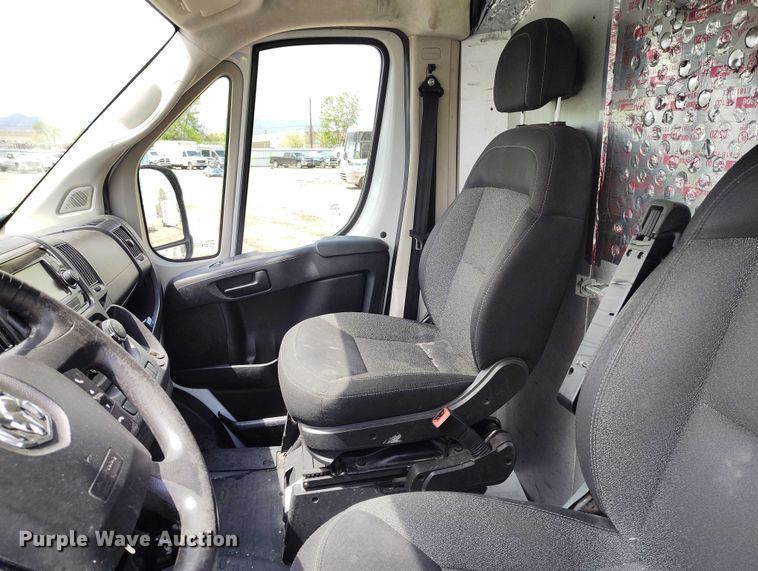 image for item YA3207 2018 RAM Promaster 2500 van