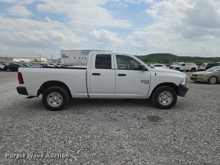 image for item YA3241 2019 RAM 1500 Ext. Cab pickup truck
