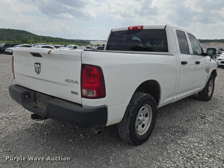 image for item YA3241 2019 RAM 1500 Ext. Cab pickup truck
