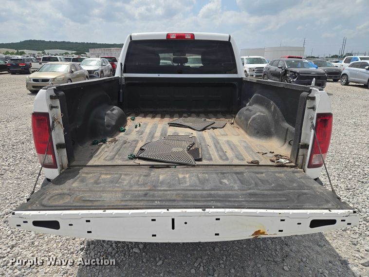 image for item YA3241 2019 RAM 1500 Ext. Cab pickup truck
