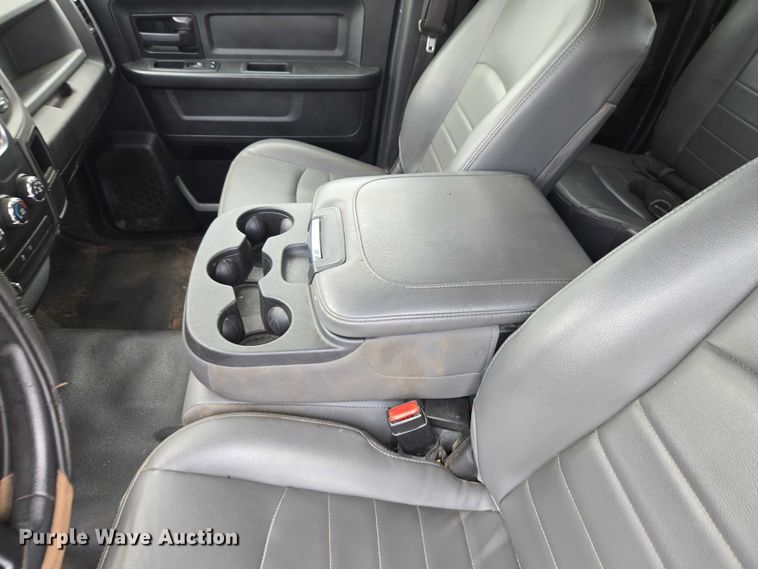 image for item YA3241 2019 RAM 1500 Ext. Cab pickup truck