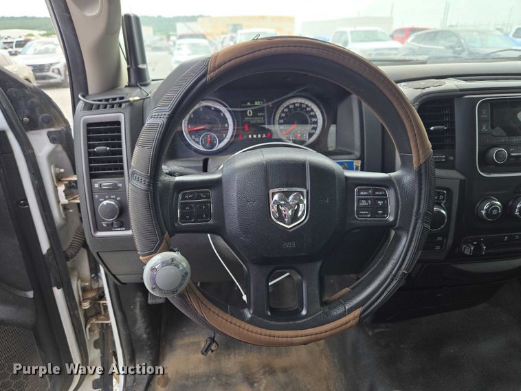 image for item YA3241 2019 RAM 1500 Ext. Cab pickup truck