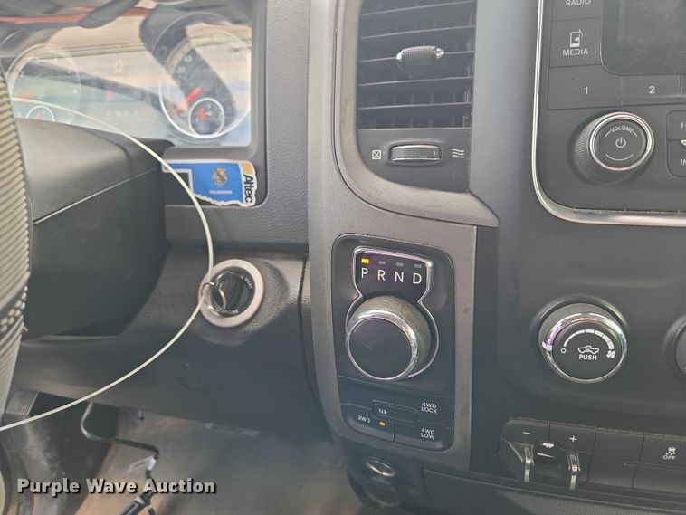 image for item YA3241 2019 RAM 1500 Ext. Cab pickup truck