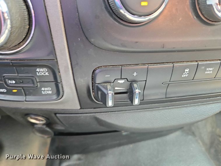 image for item YA3241 2019 RAM 1500 Ext. Cab pickup truck