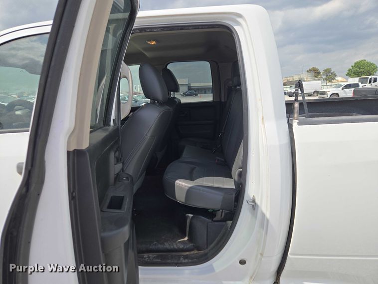 image for item YA3241 2019 RAM 1500 Ext. Cab pickup truck