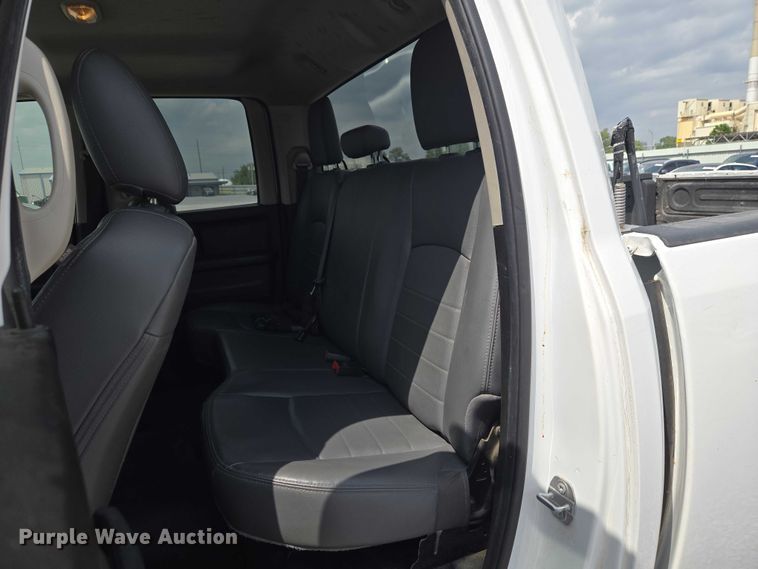 image for item YA3241 2019 RAM 1500 Ext. Cab pickup truck
