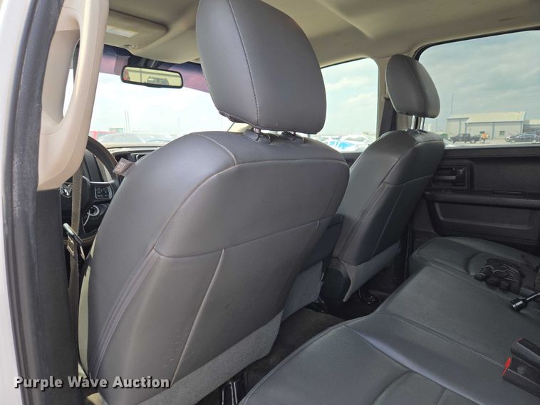 image for item YA3241 2019 RAM 1500 Ext. Cab pickup truck