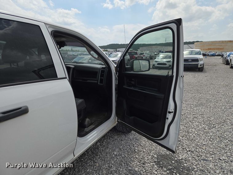 image for item YA3241 2019 RAM 1500 Ext. Cab pickup truck