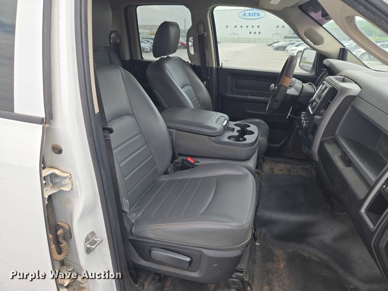 image for item YA3241 2019 RAM 1500 Ext. Cab pickup truck