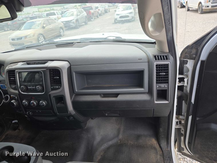 image for item YA3241 2019 RAM 1500 Ext. Cab pickup truck