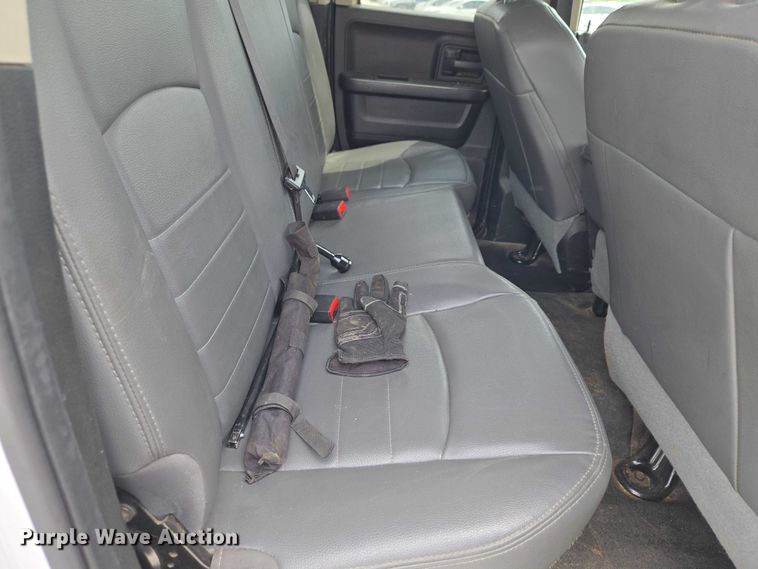 image for item YA3241 2019 RAM 1500 Ext. Cab pickup truck