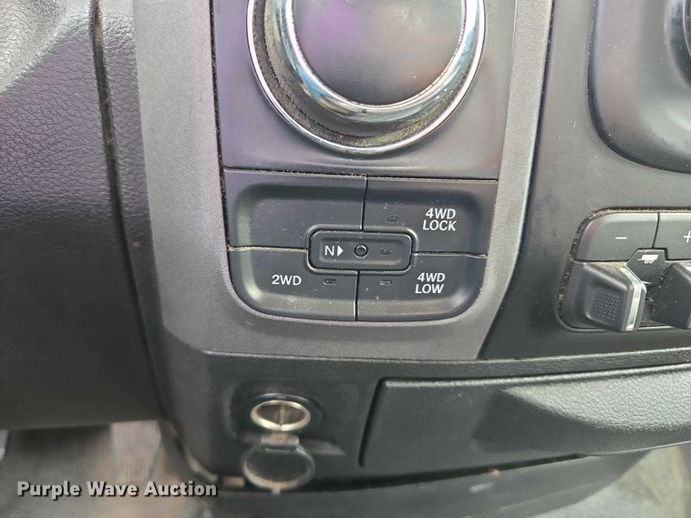 image for item YA3241 2019 RAM 1500 Ext. Cab pickup truck