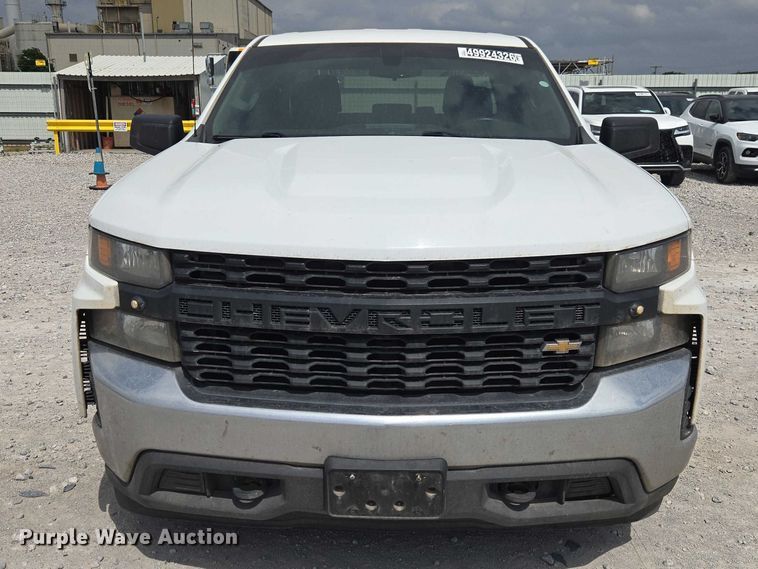 image for item YA3243 2019 Chevrolet Silverado 1500 Ext. Cab pickup truck