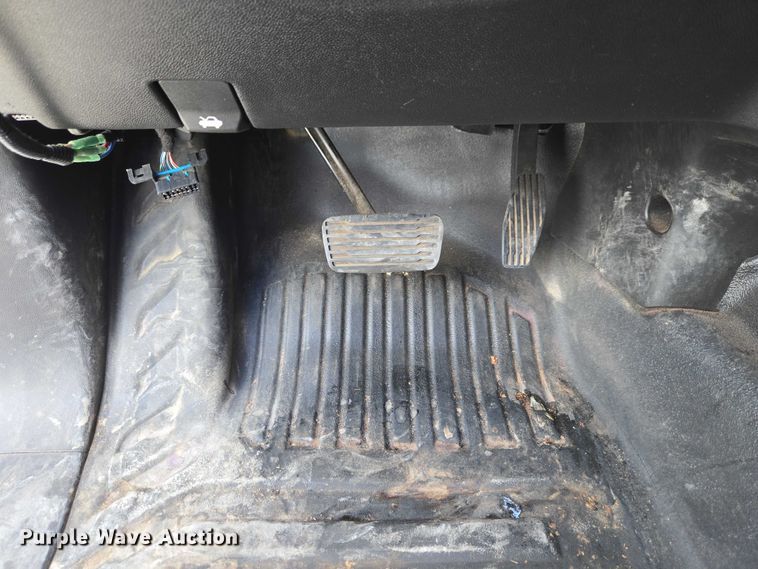 image for item YA3243 2019 Chevrolet Silverado 1500 Ext. Cab pickup truck