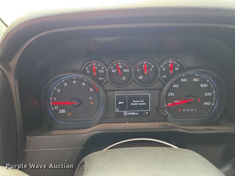 image for item YA3243 2019 Chevrolet Silverado 1500 Ext. Cab pickup truck