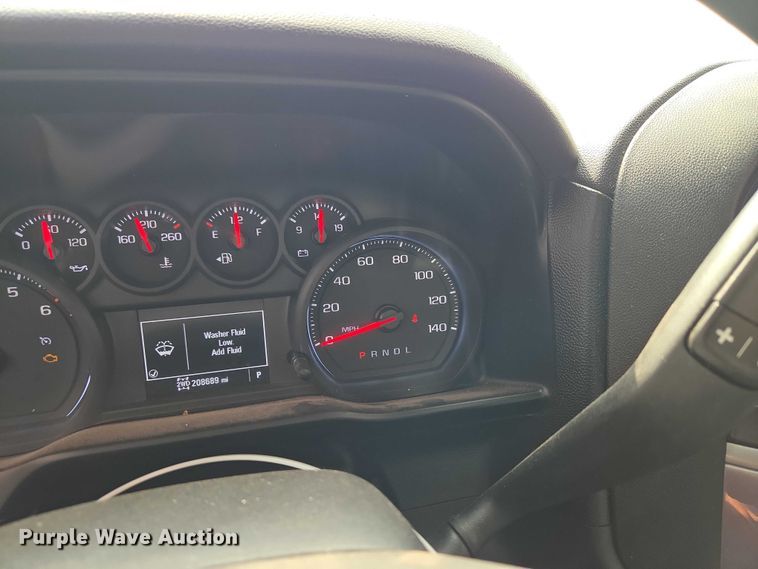 image for item YA3243 2019 Chevrolet Silverado 1500 Ext. Cab pickup truck