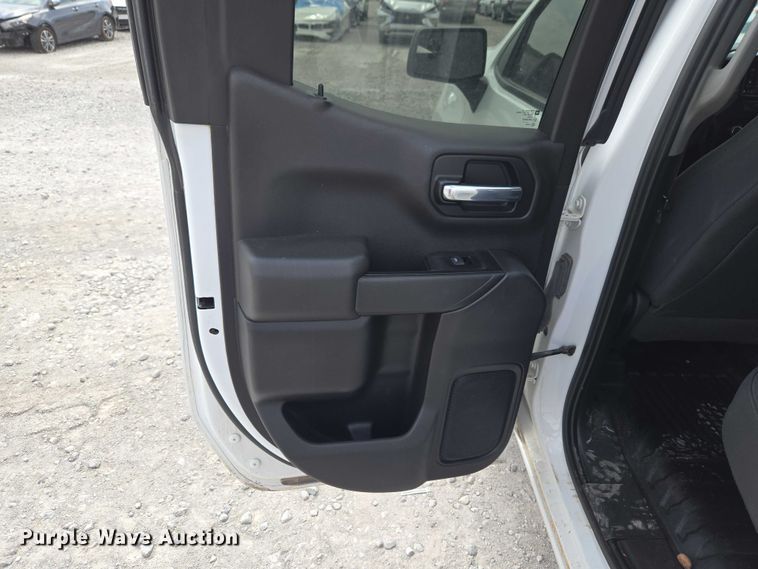 image for item YA3243 2019 Chevrolet Silverado 1500 Ext. Cab pickup truck