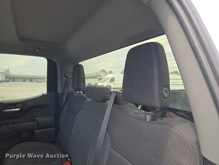 image for item YA3243 2019 Chevrolet Silverado 1500 Ext. Cab pickup truck
