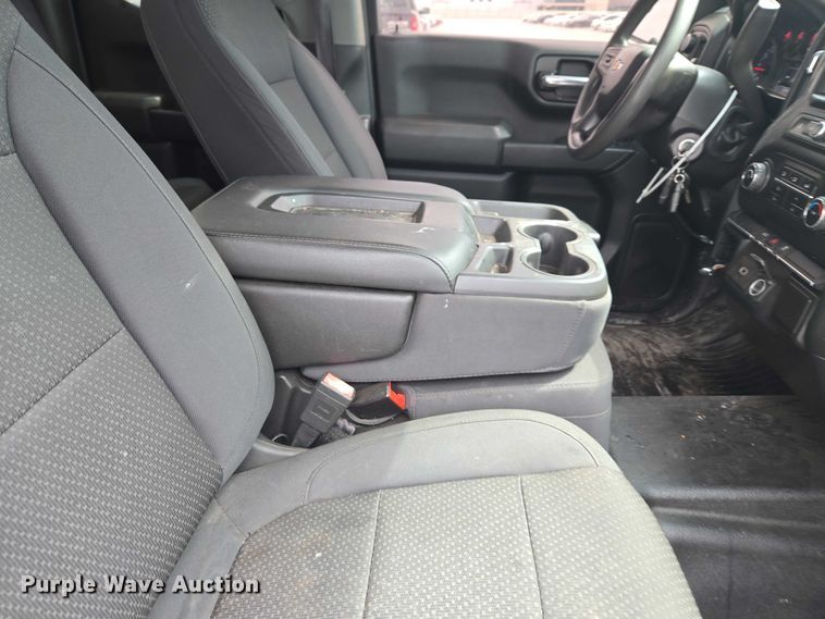 image for item YA3243 2019 Chevrolet Silverado 1500 Ext. Cab pickup truck