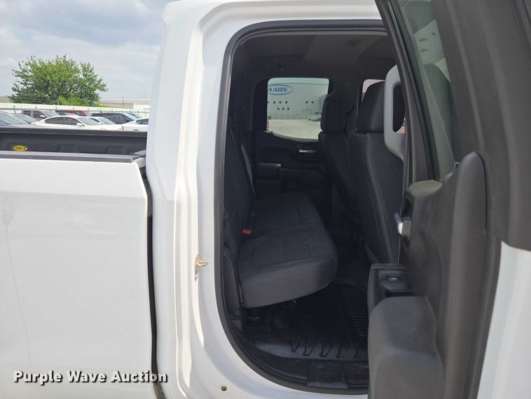 image for item YA3243 2019 Chevrolet Silverado 1500 Ext. Cab pickup truck