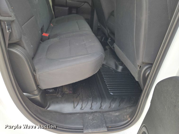 image for item YA3243 2019 Chevrolet Silverado 1500 Ext. Cab pickup truck