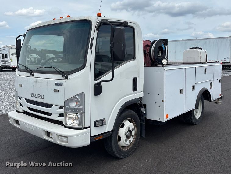 image for item YA3273 2018 Isuzu NPR utility / service truck
