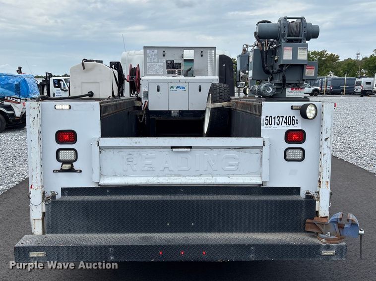 image for item YA3273 2018 Isuzu NPR utility / service truck
