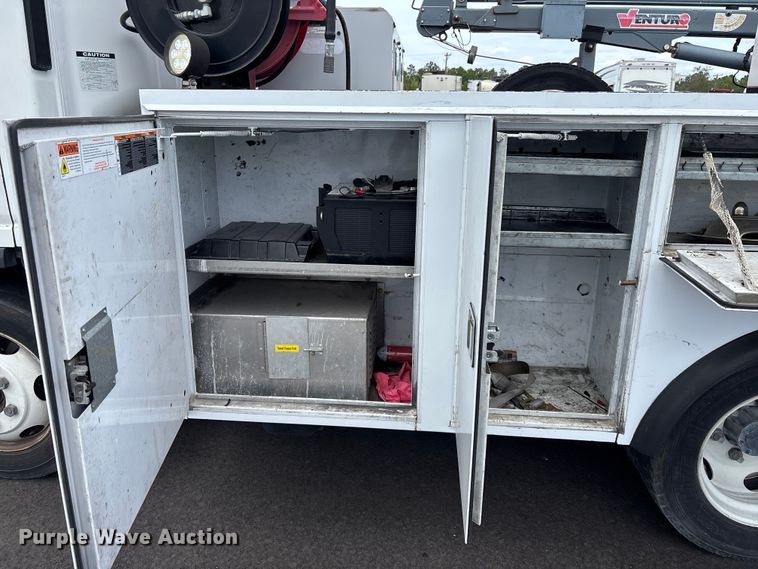 image for item YA3273 2018 Isuzu NPR utility / service truck