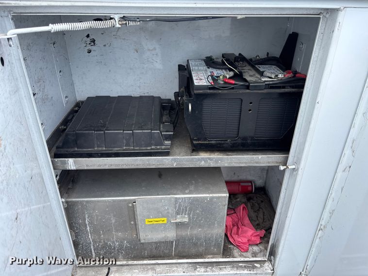 image for item YA3273 2018 Isuzu NPR utility / service truck