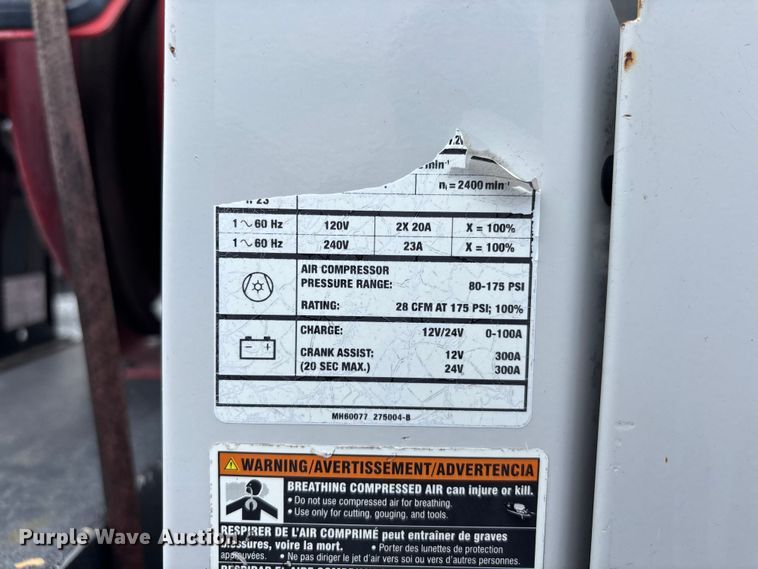 image for item YA3273 2018 Isuzu NPR utility / service truck
