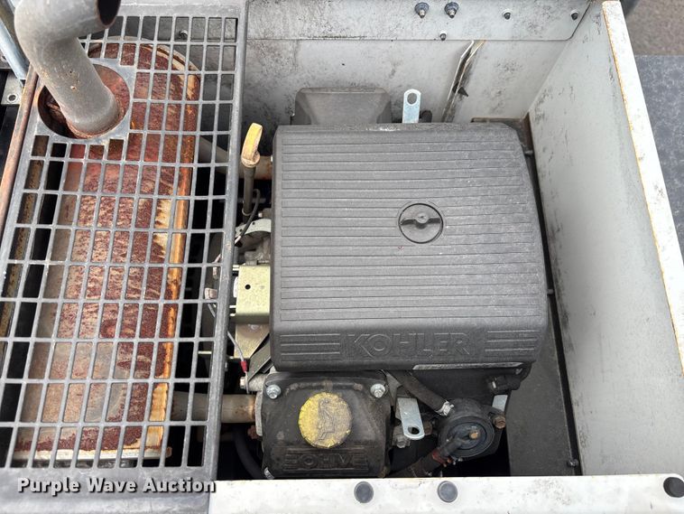 image for item YA3273 2018 Isuzu NPR utility / service truck
