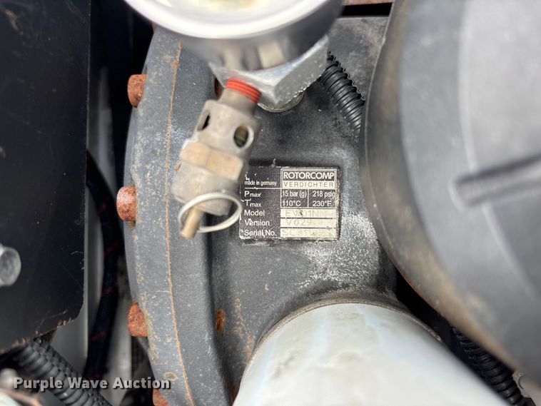 image for item YA3273 2018 Isuzu NPR utility / service truck
