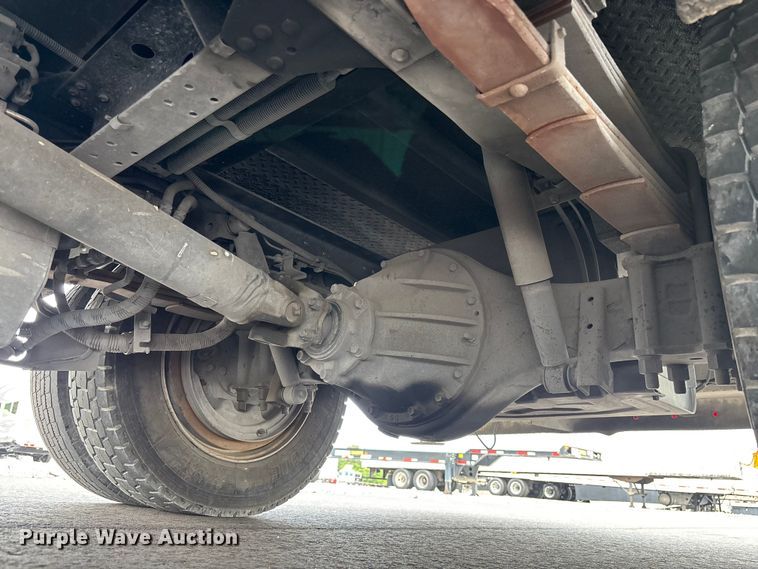 image for item YA3273 2018 Isuzu NPR utility / service truck